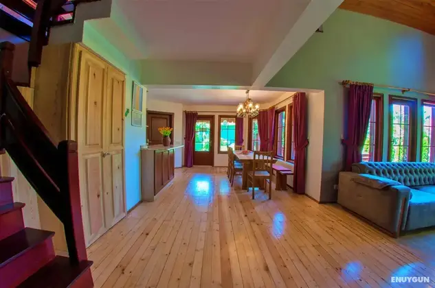 Four Bedroom Country Villa Oda
