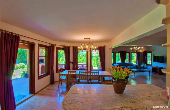 Four Bedroom Country Villa Oda