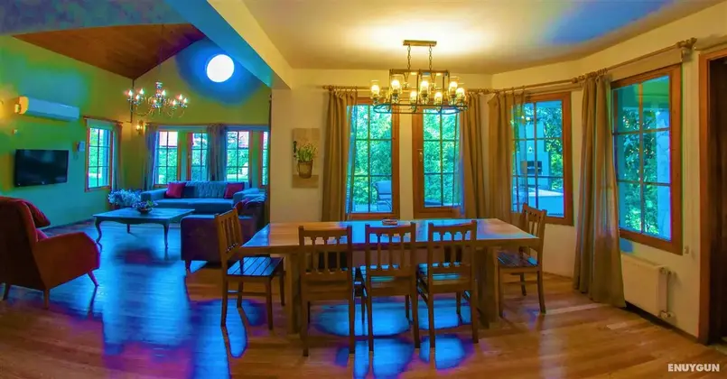 Four Bedroom Country Villa Oda