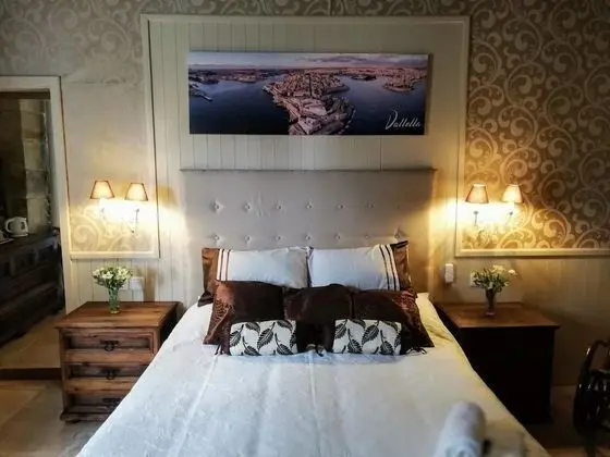 Deluxe Tek Büyük Yataklı Oda, 1 Büyük (Queen) Boy Yatak ve Çekyat (Valletta)