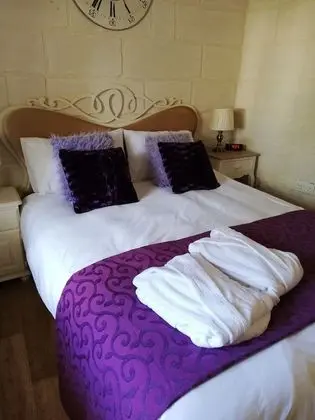 Tek Büyük Yataklı Oda (Marsaxlokk)