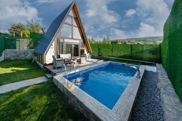 Bungalow, Bahçe Manzaralı, Bahçe Jakuzili