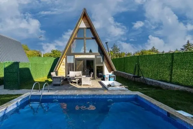 Bungalow, Bahçe Manzaralı, Bahçe Jakuzili
