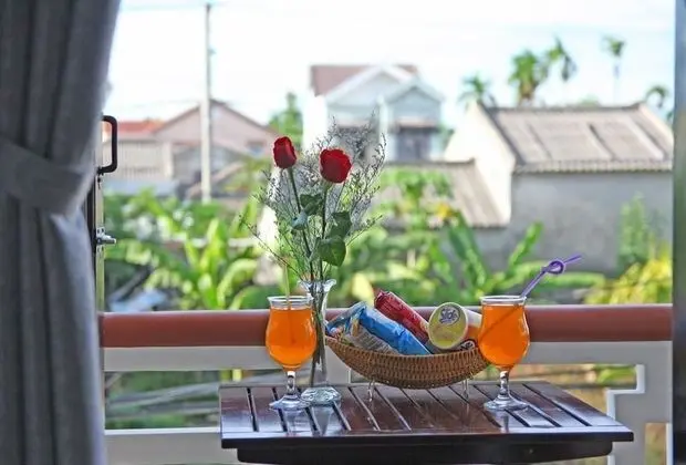 Üç Kişilik Oda, Balkon