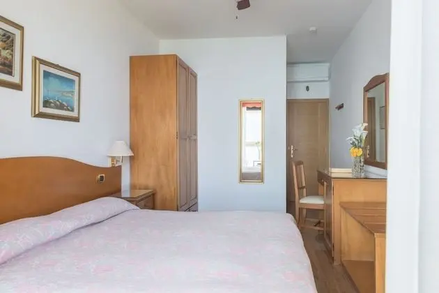 Comfort Tek Büyük Yataklı Oda