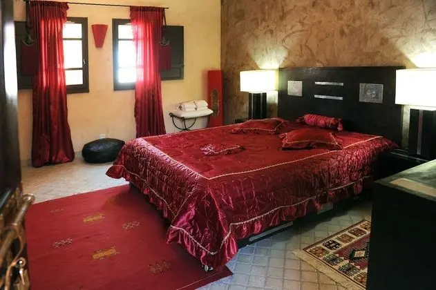 Deluxe Tek Büyük Yataklı Oda (Riad)