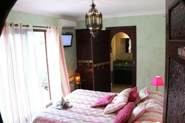 Deluxe Tek Büyük Yataklı Oda (Riad)
