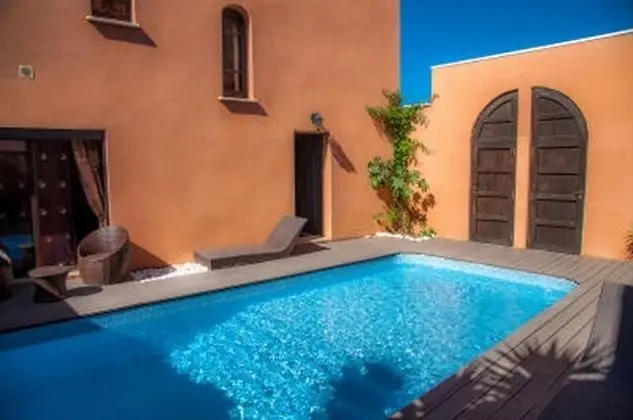 Deluxe Tek Büyük Yataklı Oda (Riad)