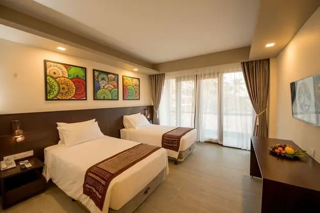 Deluxe İki Ayrı Yataklı Oda, Kısmi Deniz Manzaralı