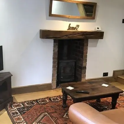 Kır Evi, 1 Büyük (Queen) Boy Yatak ve Çekyat
