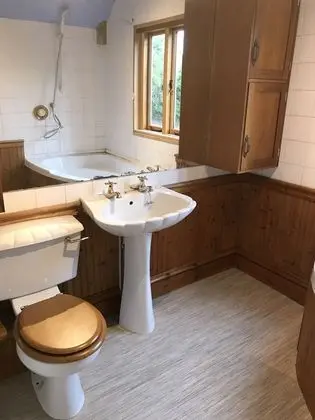 Kır Evi, 1 Büyük (Queen) Boy Yatak ve Çekyat