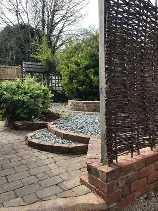 Kır Evi, 1 Büyük (Queen) Boy Yatak ve Çekyat