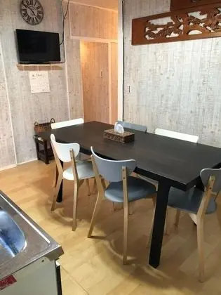 Üç Kişilik Oda (B)