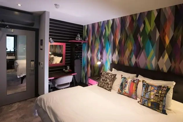 Double Room, 1 King Bed