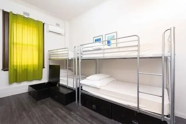 4 Bed Dorm Ensuite