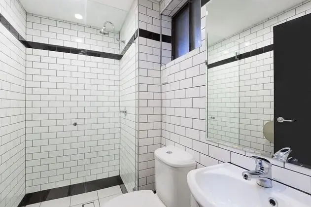 4 Bed Dorm Ensuite
