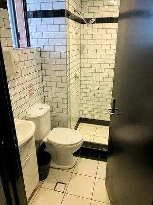 4 Bed Dorm Ensuite