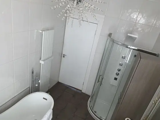 Apart Daire, Banyolu/Duşlu