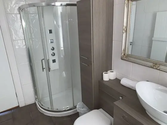 Apart Daire, Banyolu/Duşlu