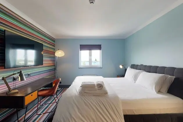 Double Room, 1 King Bed