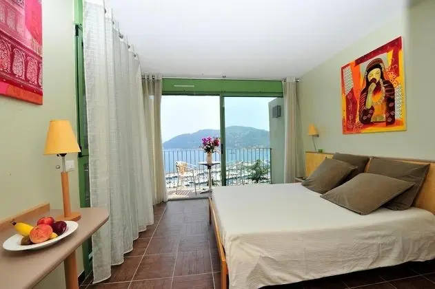 Tek Büyük Yataklı Oda