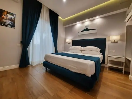 Comfort Tek Büyük Yataklı Oda