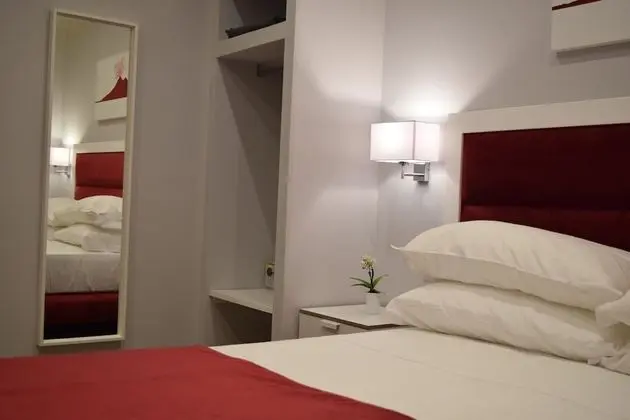 Deluxe Tek Büyük veya İki Ayrı Yataklı Oda