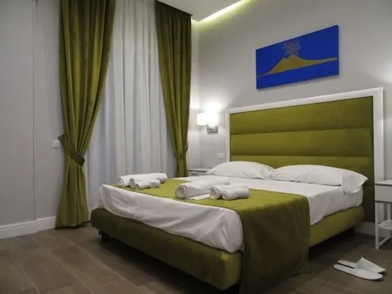 Deluxe Tek Büyük Yataklı Oda