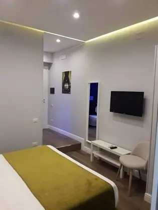 Deluxe Tek Büyük Yataklı Oda