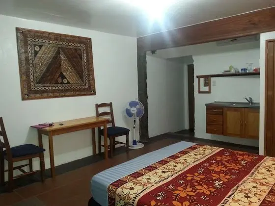 Stüdyo, Bahçe Manzaralı