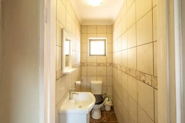 Luxury Oda