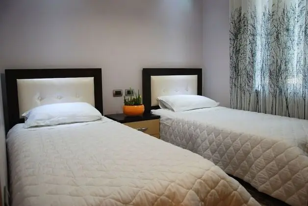 İki Ayrı Yataklı Oda