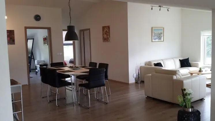 Apart Daire, 2 Yatak Odası, Deniz Manzaralı (02)