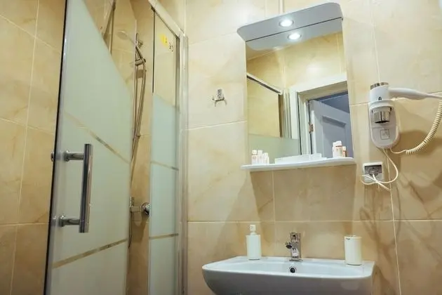 Comfort Tek Büyük Yataklı Oda, Küçük Mutfak