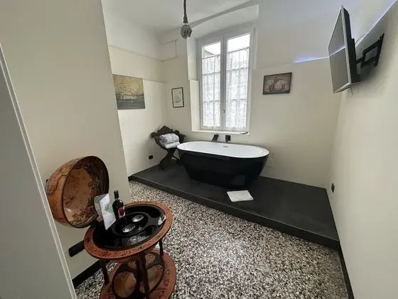 Romantic Süit, 2 Tek Kişilik Yatak, Sigara İçilmez, Kısmi Deniz Manzaralı