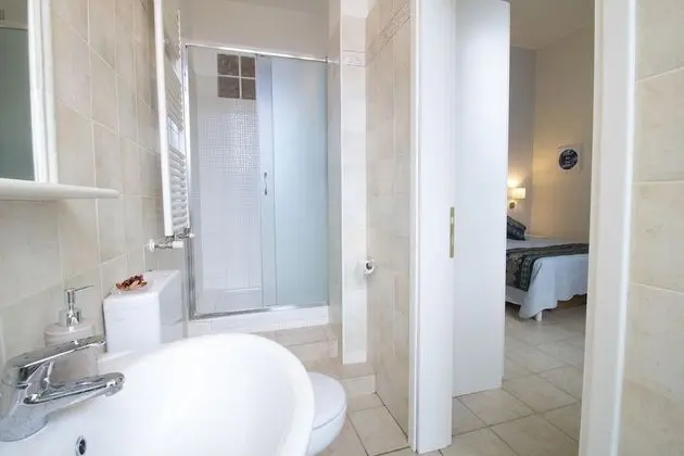 Comfort Tek Büyük Yataklı Oda