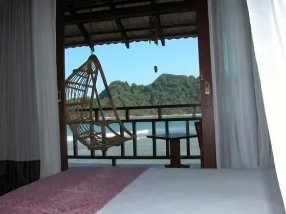 Villa (Water)