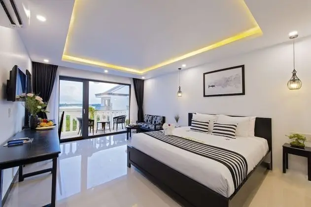 Deluxe Tek Büyük veya İki Ayrı Yataklı Oda, Balkon, Nehir Manzaralı
