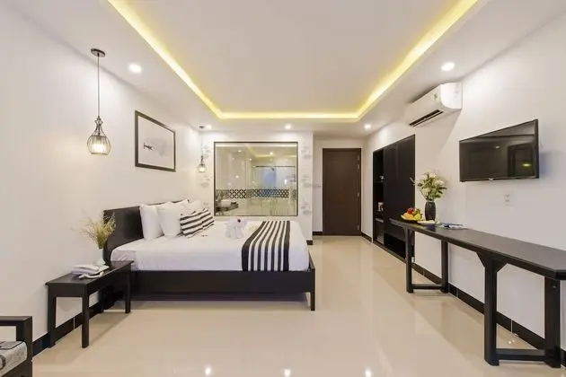Deluxe Tek Büyük veya İki Ayrı Yataklı Oda, Balkon, Nehir Manzaralı