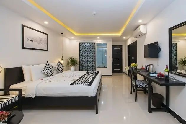 Deluxe Tek Büyük veya İki Ayrı Yataklı Oda, Balkon, Nehir Manzaralı