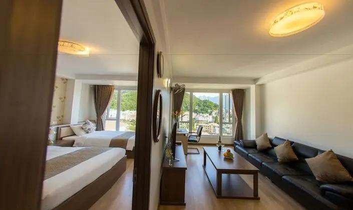 Çatı Katı Süiti (Penthouse), Dağ Manzaralı