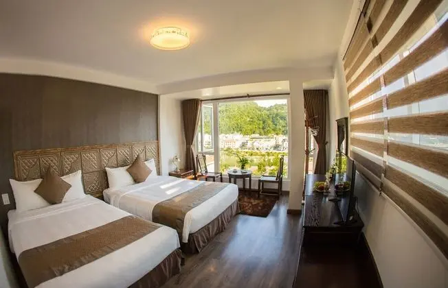 Çatı Katı Süiti (Penthouse), Dağ Manzaralı