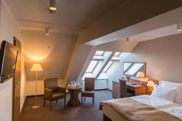 Tek Büyük veya İki Ayrı Yataklı Oda