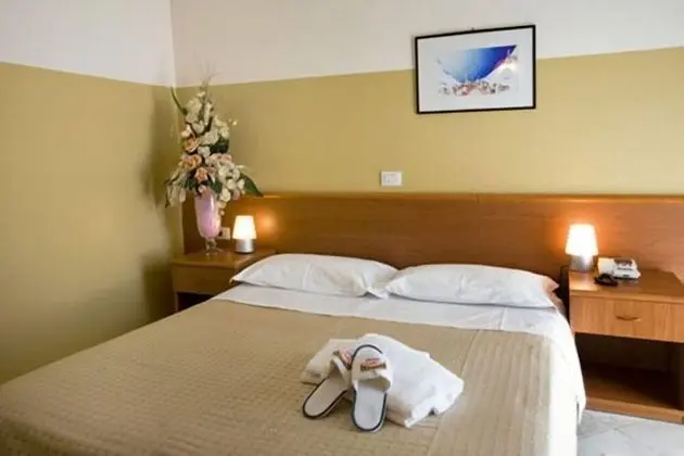 Tek Kişilik Oda, 1 Tek Kişilik XL Yatak, Sigara İçilmez