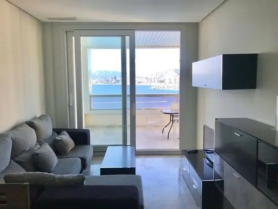 Apart Daire, 2 Yatak Odası, Teras (R038)