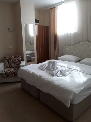 Standard Tek Büyük veya İki Ayrı Yataklı Oda, Şehir Manzaralı