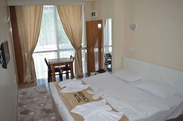 Standard Tek Büyük veya İki Ayrı Yataklı Oda, Şehir Manzaralı