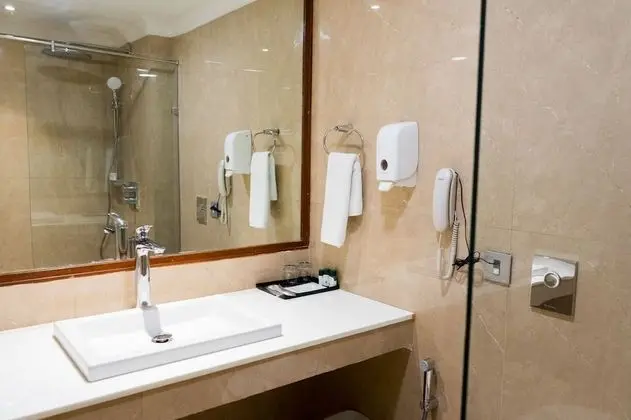 Standard Oda, Şehir Manzaralı, Kule