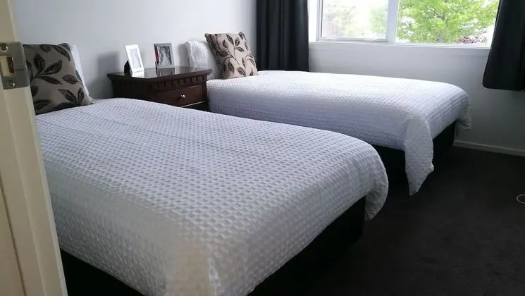 Standard Villa, 3 Yatak Odası, Göl Manzaralı