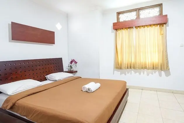 Standard Tek Büyük veya İki Ayrı Yataklı Oda (With AC)